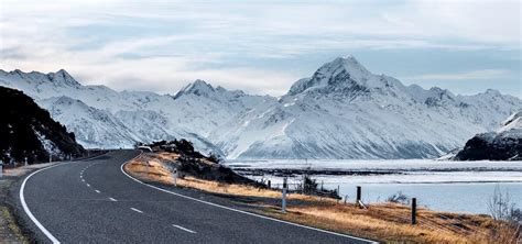 8 INCREDIBLE New Zealand Road Trip Itineraries (+ Travel Tips!)