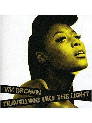 "Travelling Like The Light" de VV Brown - Cosmopolitan.fr