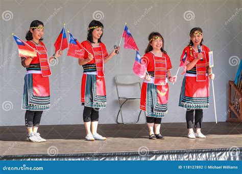 Aboriginal Taiwanese Man In Traditional Attire At The Taiwan Indigenous ...