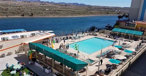 Laughlin Buzz: New Aquarius Casino Resort Pool