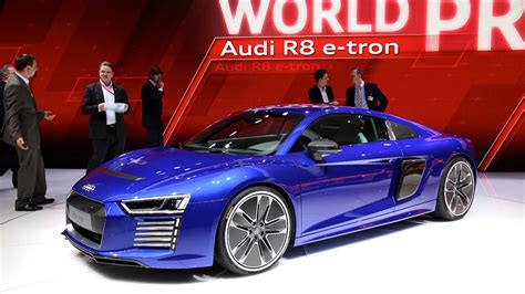 Audi R8 e-tron debuts at 2015 Geneva auto show