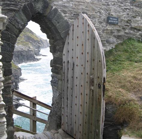 Tintagel - or King Arthur, part I | Sophie's World Travel Inspiration