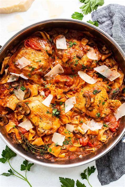 One-Pot Pappardelle Pasta with Chicken Thighs - غذای رژیمی