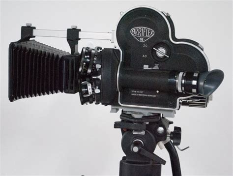 Arriflex 16S 16mm camera on Manfrotto Model 136 - Catawiki