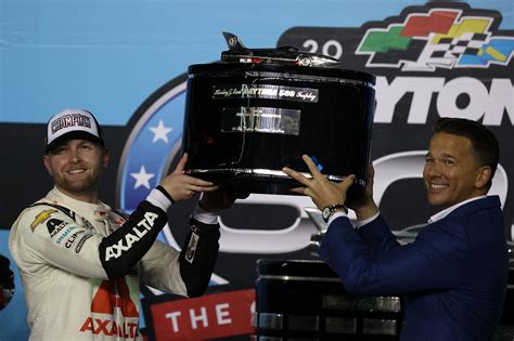 William Byron wins Daytona 500 under caution | Reuters