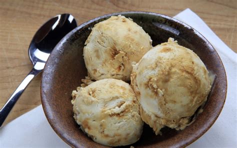 Rustic Canyon's Honeycomb Ice Cream Recipe - Los Angeles Times