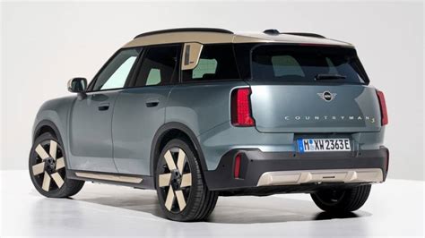 MINI reveals all-electric Countryman - Overdrive