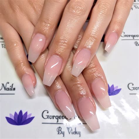 Translucent Pink Acrylic Nails : Out of all the acrylic choices, the traditional pink and white ...