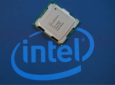 Intel Core i9-10980XE Review: Winning the middle - GearOpen