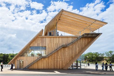 Kengo Kuma Designs a Dramatically Vaulted Cafe to Evoke Japan's Sloping Tottori Sand Dunes ...