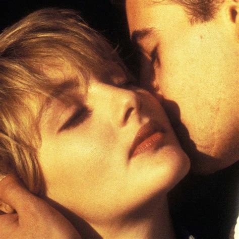 25+ Vampire Movies With Romance, Ranked By Fans