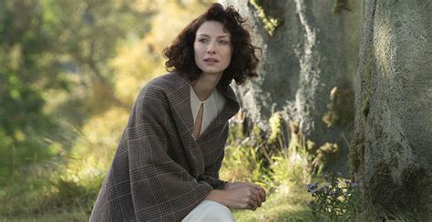 outlander-season-1-premiere-claire - Outlander Behind the Scenes