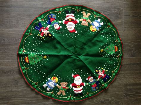 felt christmas tree skirt | Felt christmas tree, Felt christmas ...