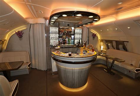 The new Emirates A380 Onboard Lounge - SamChui.com