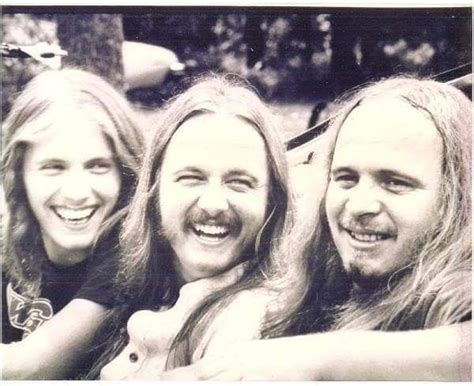 Pin by Stephen Poche on Lynyrd skynyrd band | Ronnie van zant, Lynyrd ...