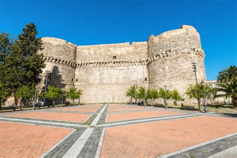 15 Best Things to Do in Reggio Calabria (Italy) - The Crazy Tourist