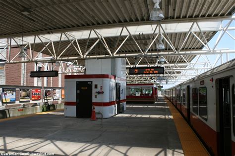 Braintree - MBTA Red Line - The SubwayNut