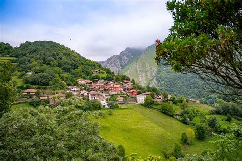 Los 5 pueblos de España en los que te pagan por vivir en ellos | Marca