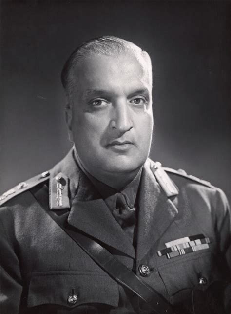 File:Sir Hari Singh Bahadur, Maharaja of Jammu and Kashmir, 1944.jpg ...