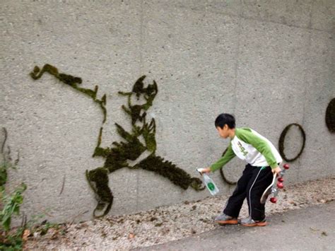 13 Incredible Examples of Moss Graffiti and How to Create Your Own ...