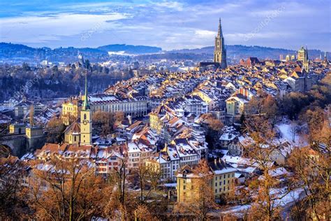 Bern Old Town on a cold snow winter day, Switzerland — Stock Photo ...