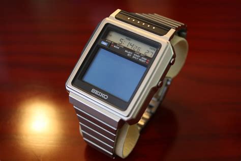 Top 31+ imagen seiko 80s watch - Thptnganamst.edu.vn