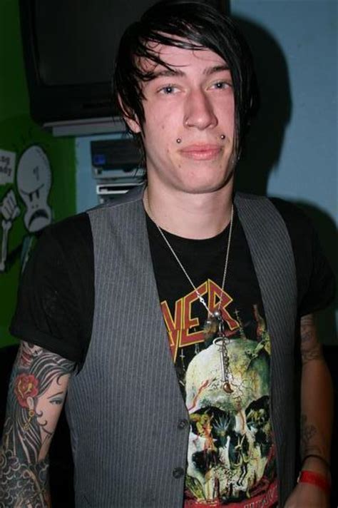 Trace Cyrus - Metro Station Photo (1387064) - Fanpop