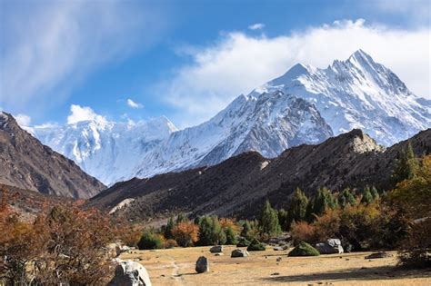 Premium Photo | Karakoram mountain range panorama near rush lake