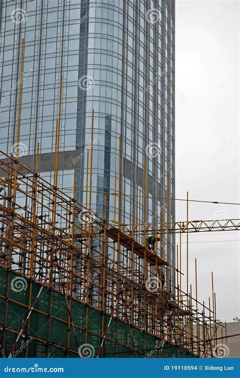 Skyscraper in construction stock photo. Image of builder - 19110594