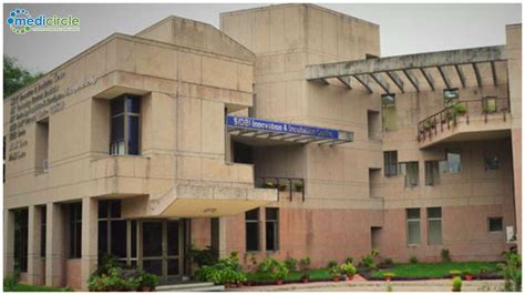 IIT Kanpur Agreed to Provide Free Online Python Courses to Universities