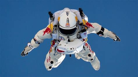 Red Bull Stratos: Skydiving From the Edge of Space | Felix baumgartner, Skydiving, Red bull