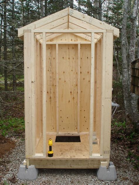 17 Best images about OUTHOUSE IDEAS on Pinterest | Toilets, Tool sheds and Outhouse bathroom