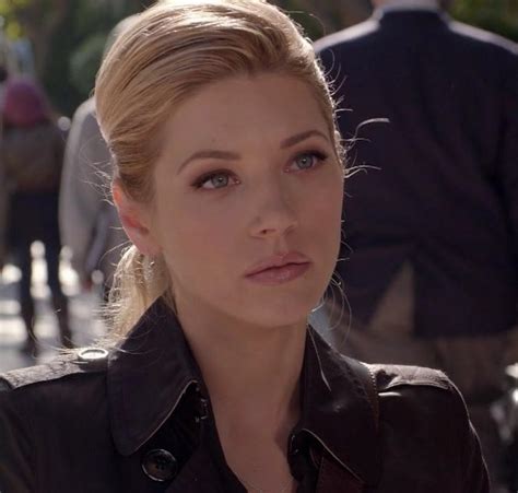 Hannah Burley in Bones | Katheryn winnick vikings, Katheryn winnick, Katie cassidy