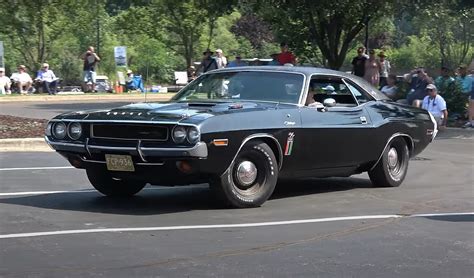 Here's the Infamous 1970 Dodge Challenger "Black Ghost" Flexing Its ...