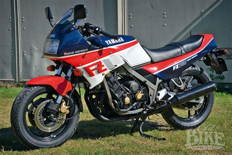 Yamaha FZ750: Five valve wonder - Old Bike Australasia