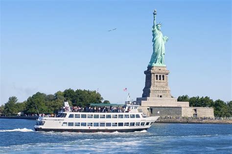 60-Minute Statue of Liberty Sightseeing Cruise 2024 - New York City