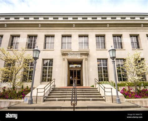 The Bancroft Library building on the UC Berkeley university campus, Berkeley, CA, USA Stock ...