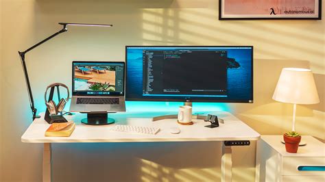 4 Essentials Desk Setup for Developers & Programmers