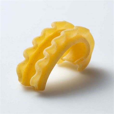 A pasta is born, meet Cascatelli the new waterfall shape invented by ...