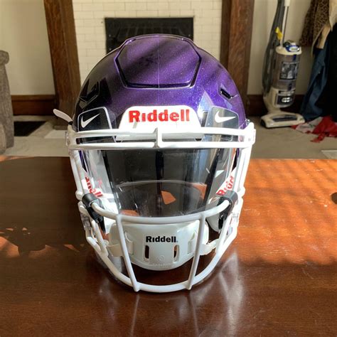 Brand new Riddell Speedflex With SF-2BD-SW Facemask And Nike Visor ...