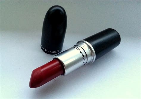 mac russian red lipstick review|Vanitynoapologies|Indian Makeup and Beauty Blog