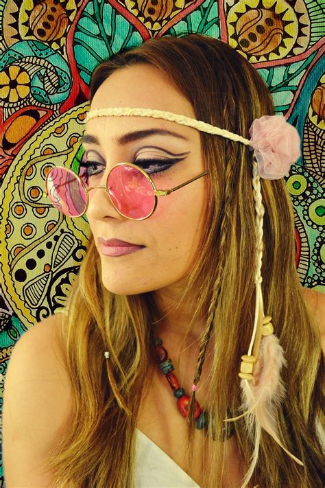 Maquillaje Hippie More Estilo Hippie, 70s Hippie, Hippie Look, Hippie ...