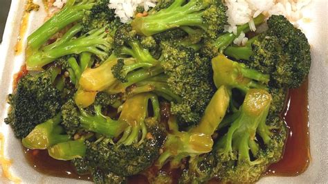 Garlic Sauce Is The Secret For Chinese Food Takeout-Style Broccoli