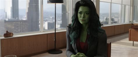 She-Hulk: Defensora de Héroes: 8 easter eggs que no notaste en la serie | Disney Latino