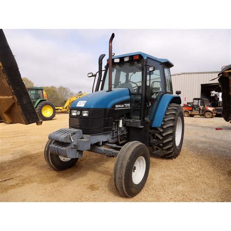 NEW HOLLAND TS110 Tractor