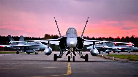 Military Fighter Jets Mcdonnell Douglas Fa 18 Hornet - vrogue.co