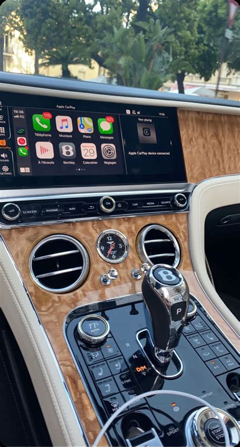 Bentley interior design 2021 | Nuove auto, Donne al volante, Automobile