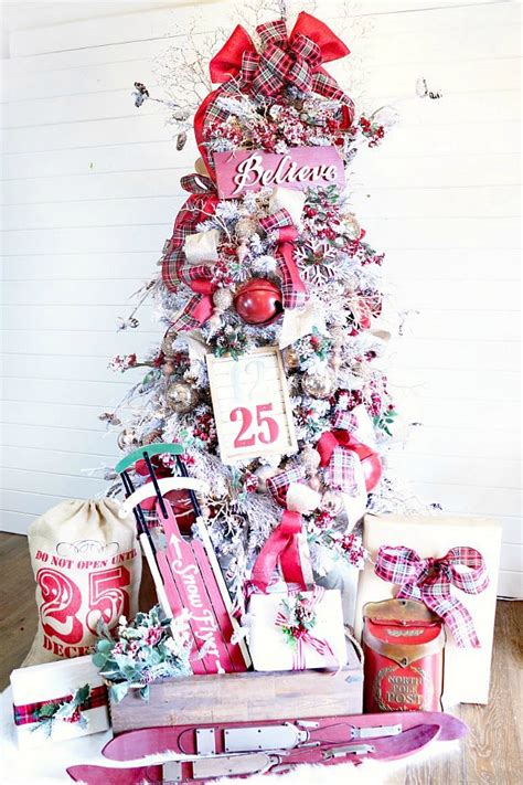 Magical Christmas Tree: Holiday Inspiration - Hoosier Homemade