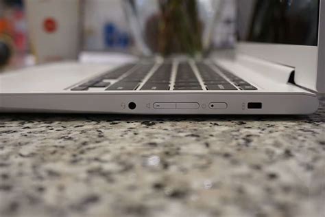 Lenovo Chromebook C330 review: A slim 2-in-1 with decent battery life ...