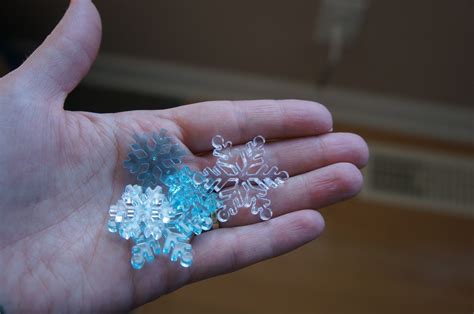 Playful Learning in the Early Years: Acrylic Snowflakes